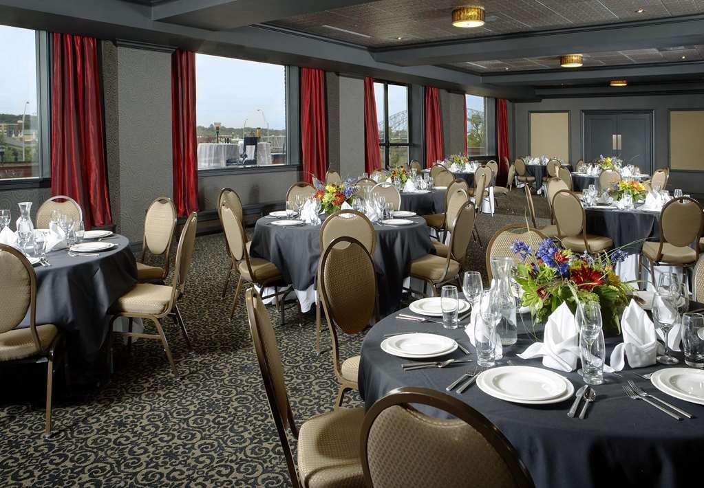 Hotel Julien Dubuque Restaurant foto