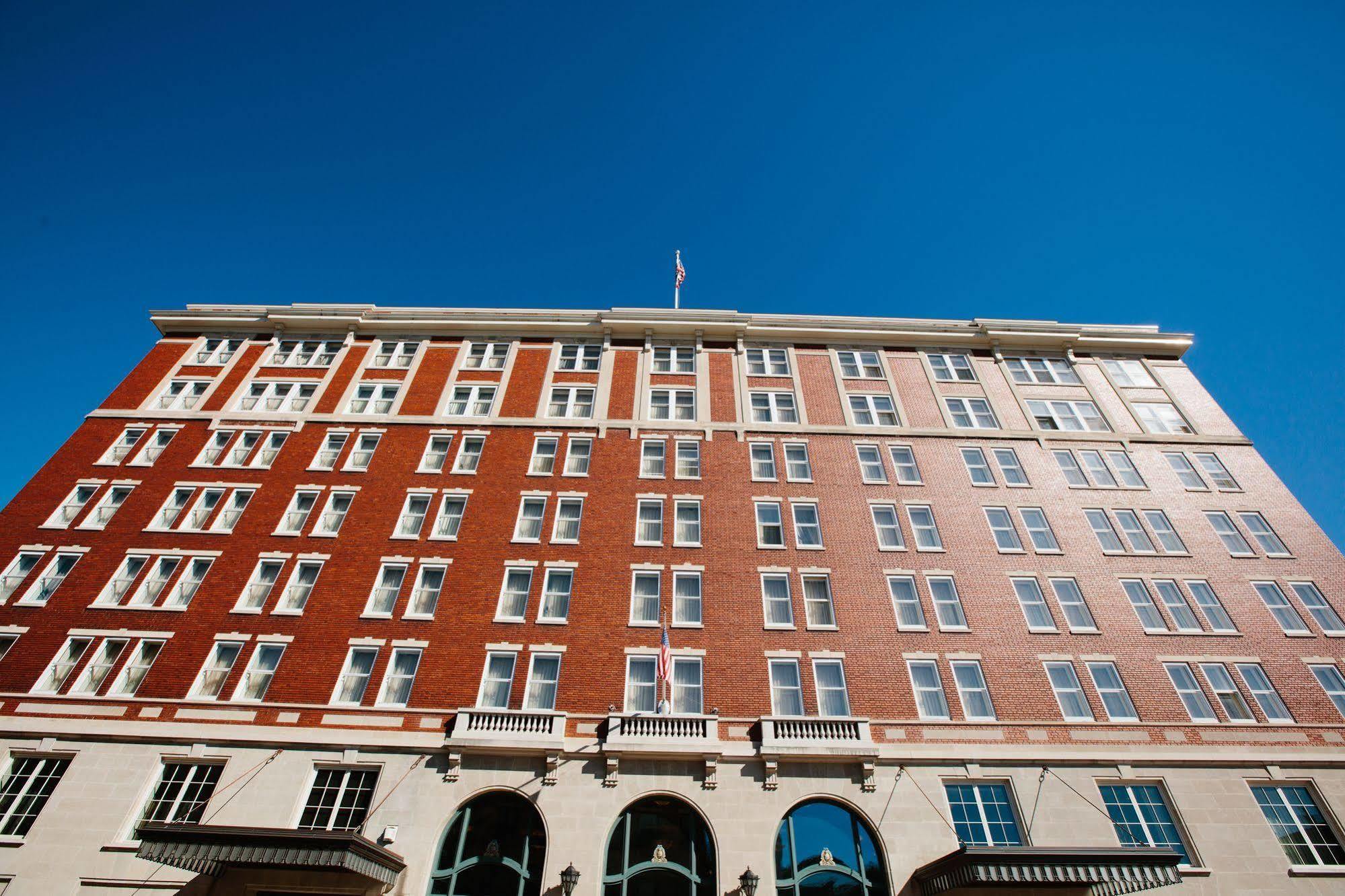 Hotel Julien Dubuque Buitenkant foto